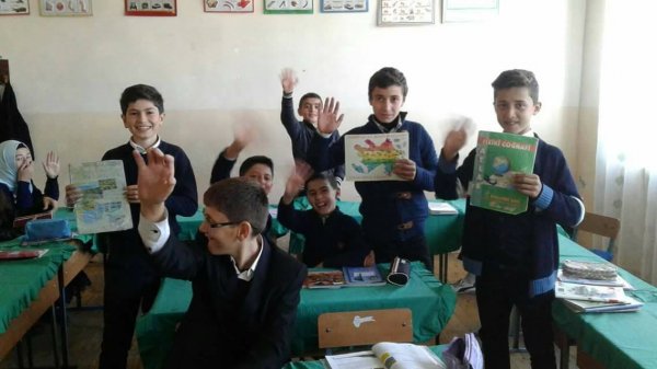 Maraqlı dərs metodu ilə gündəmə gələn müəllim: "Direktor olmaq istəyirəm, çünki..." - MÜSAHİBƏ (VİDEO + FOTO)