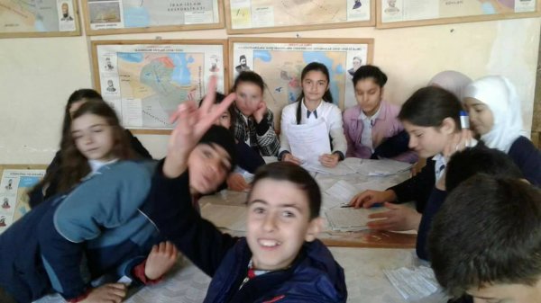 Maraqlı dərs metodu ilə gündəmə gələn müəllim: "Direktor olmaq istəyirəm, çünki..." - MÜSAHİBƏ (VİDEO + FOTO)