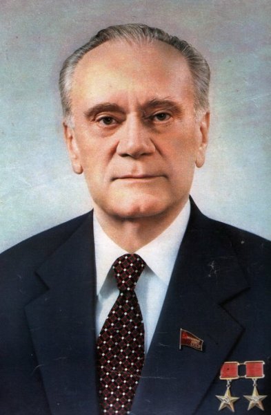 Sumqayıtın fəxri vətəndaşlarını tanıyaq - SİYAHI (FOTO)