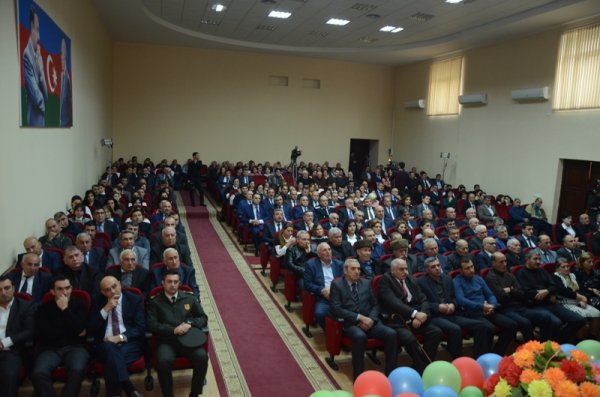 Sumqayıtda Milli Qəhrəman Əliyar Əliyevin xatirəsi anılıb - VİDEO + FOTO Sumqayıtda Milli Qəhrəman Əliyar Əliyevin xatirəsi anılıb - VİDEO + FOTO