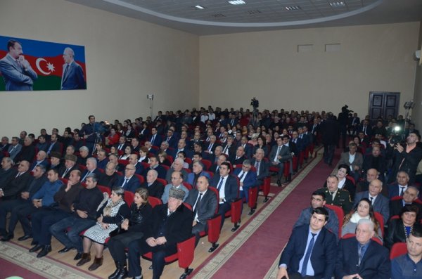Sumqayıtda Milli Qəhrəman Əliyar Əliyevin xatirəsi anılıb - VİDEO + FOTO Sumqayıtda Milli Qəhrəman Əliyar Əliyevin xatirəsi anılıb - VİDEO + FOTO