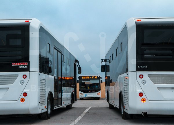 Bakıda marşruta yeni avtobuslar buraxılıb - FOTO Bakıda marşruta yeni avtobuslar buraxılıb - FOTO