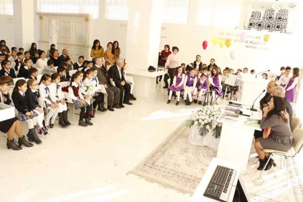 Sumqayıtda şair Rafiq Yusifoğlunun yaradıcılığına həsr olunmuş tədbir keçirilib - FOTOLAR