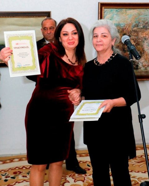 50 yaşlı Sumqayıt Rəsm Qalereyası - FOTOLAR 50 yaşlı Sumqayıt Rəsm Qalereyası - FOTOLAR