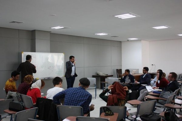Azərbaycanlı yazar və rejissorlar "İslam Dünyası Gənclər Paytaxtı-2017" müsabiqəsinin qalibi olub - FOTO Azərbaycanlı yazar və rejissorlar "İslam Dünyası Gənclər Paytaxtı-2017" müsabiqəsinin qalibi olub - FOTO