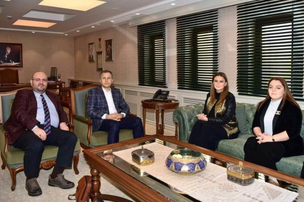 Millət vəkili Qaziantep valisi ilə görüşdü - FOTO Millət vəkili Qaziantep valisi ilə görüşdü - FOTO