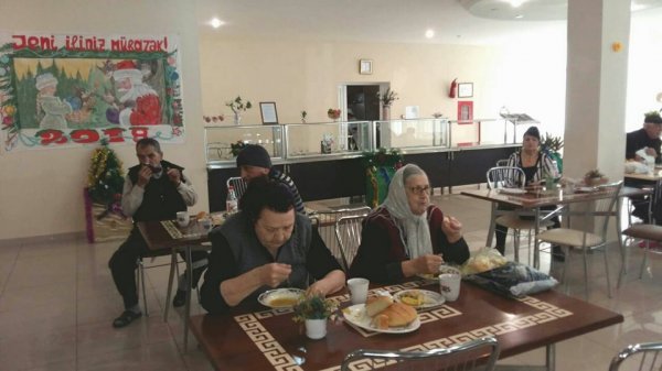 Bu dəfə qocalar evini onlar ziyarət etdilər - FOTOLAR