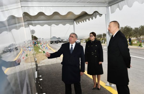 Prezident yol açılışında - FOTOLAR