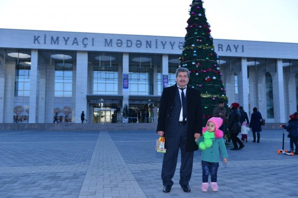 Sumqayıtda Alabaş, Küpəgirən qarı, 2750 uşaq və xüsusi hədiyyələr - FOTOLAR