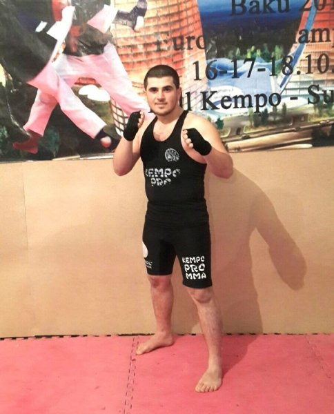 8 qat Azərbaycan çempionu bıçaqlandı 
