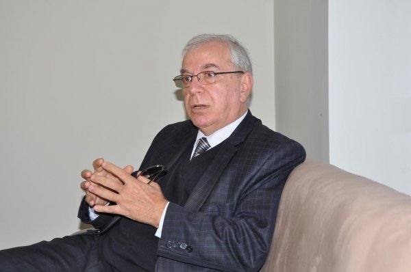 ''Qorbaçov, Yazovla müsahibələrim olub, ən maraqlısı isə...'' - 65 yaşlı Eyruz Məmmədovla SÖHBƏT (FOTOLAR) ''Qorbaçov, Yazovla müsahibələrim olub, ən maraqlısı isə...'' - 65 yaşlı Eyruz Məmmədovla SÖHBƏT (FOTOLAR)
