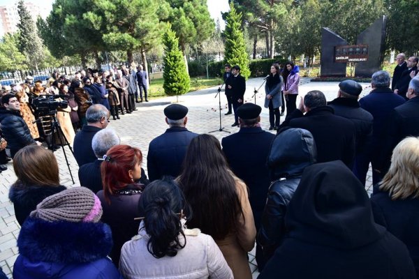 SDU-da “Qanlı Yanvar hadisələri”nin 28-ci ildönümünə həsr edilmiş tədbir keçirilib - FOTOLAR