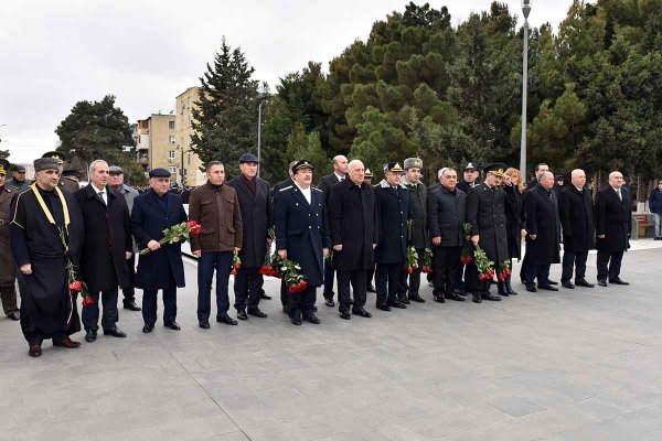 20 Yanvar faciəsi Sumqayıtda da böyük izdihamla qeyd olunub – VİDEO + FOTOLAR 20 Yanvar faciəsi Sumqayıtda da böyük izdihamla qeyd olunub – VİDEO + FOTOLAR