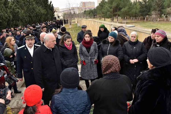 20 Yanvar faciəsi Sumqayıtda da böyük izdihamla qeyd olunub – VİDEO + FOTOLAR 20 Yanvar faciəsi Sumqayıtda da böyük izdihamla qeyd olunub – VİDEO + FOTOLAR