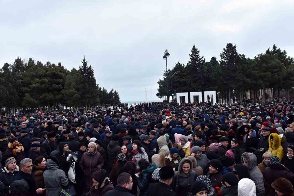 20 Yanvar faciəsi Sumqayıtda da böyük izdihamla qeyd olunub – VİDEO + FOTOLAR 20 Yanvar faciəsi Sumqayıtda da böyük izdihamla qeyd olunub – VİDEO + FOTOLAR