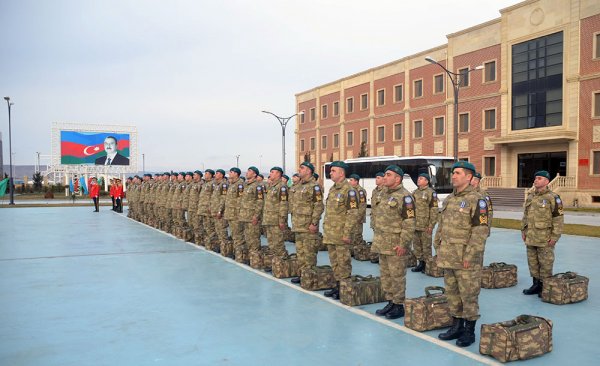 Əfqanıstandakı Azərbaycan sülhməramlılarının bir qrupu vətənə qayıdıb Əfqanıstandakı Azərbaycan sülhməramlılarının bir qrupu vətənə qayıdıb