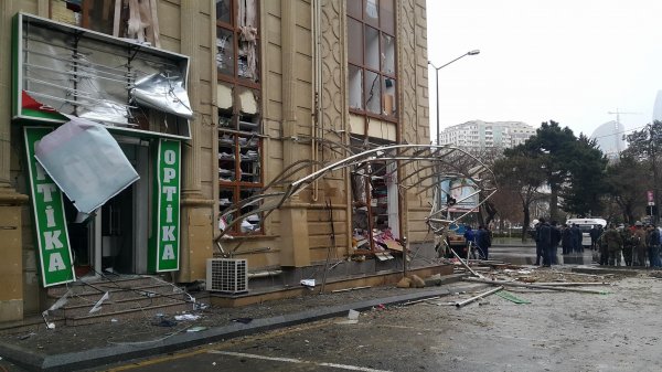 Bakının mərkəzindəki partlayış olub Bakının mərkəzindəki partlayış olub