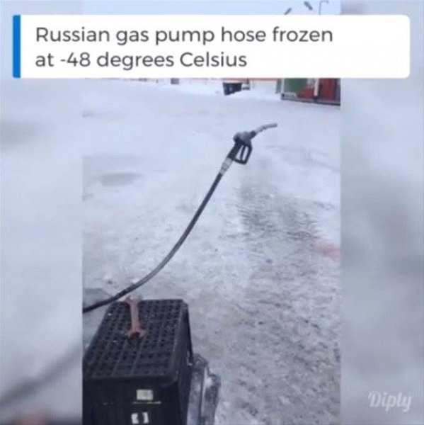Buz tutan işıqfor, donan kipriklər və... - FOTOLAR