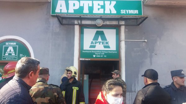 Sumqayıtda aptekdə güclü yanğın: təxliyyə edilənlər var - VİDEO + FOTO