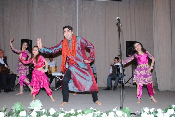 Konsert, sərgi və... - Sumqayıtda gənclərin günü - FOTOLAR Konsert, sərgi və... - Sumqayıtda gənclərin günü - FOTOLAR