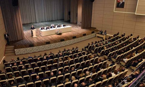 Zakir Fərəcov hesabat verdi - 2017-ci ildə Sumqayıtda hansı işlər görülüb? - FOTOLAR Zakir Fərəcov hesabat verdi - 2017-ci ildə Sumqayıtda hansı işlər görülüb? - FOTOLAR