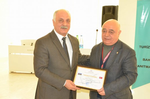 Türkiyəli yazarlar Sumqayıta niyə gəlmişdi? - FOTOLAR Türkiyəli yazarlar Sumqayıta niyə gəlmişdi? - FOTOLAR