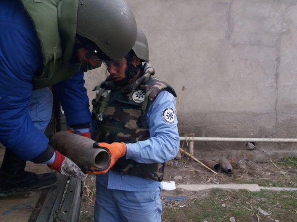 Sumqayıtda “Beton zavod”da top mərmiləri tapıldı - FOTOLAR