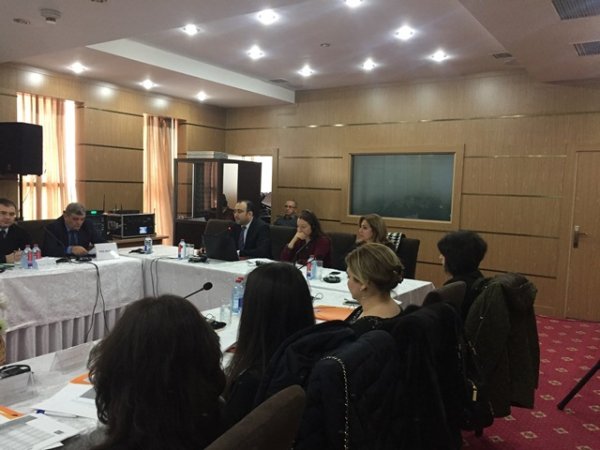 İşgüzar qadinlar üçün konfrans keçirildi -FOTOLAR