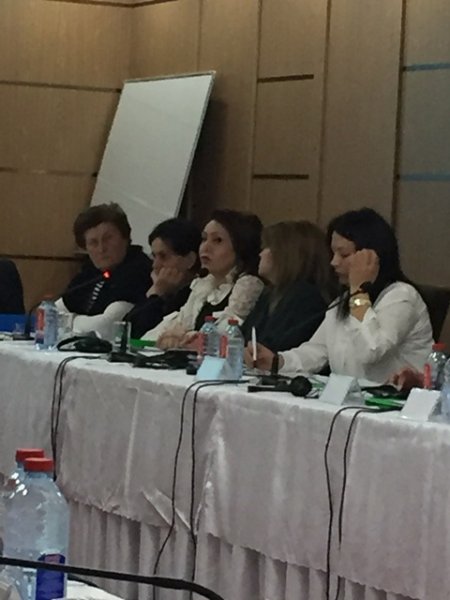 İşgüzar qadinlar üçün konfrans keçirildi -FOTOLAR