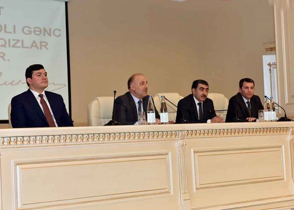 Sumqayıtda gənclərin iştirakı ilə konfrans keçirilib – FOTOLAR Sumqayıtda gənclərin iştirakı ilə konfrans keçirilib – FOTOLAR