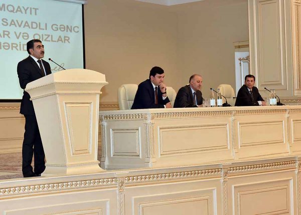 Sumqayıtda gənclərin iştirakı ilə konfrans keçirilib – FOTOLAR Sumqayıtda gənclərin iştirakı ilə konfrans keçirilib – FOTOLAR