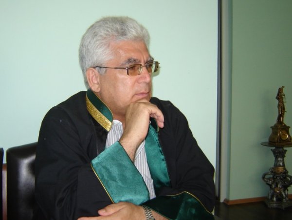 Əli İnsanov azadlığa çıxır və ölkədən gedir - TƏFSİLAT