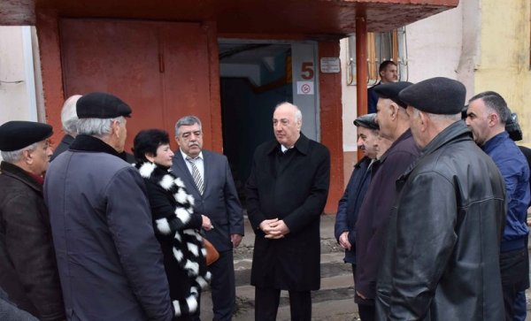 Sumqayıtın icra başçısı 9-cu mikrorayona niyə getmişdi? - FOTOLAR