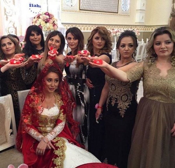 Məşhurlar “Fəlakət”lə xanımı İlahənin toyuna axışdı – Sumqayıtda möhtəşəm toy - VİDEO + FOTOLAR