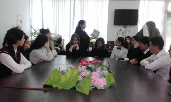 Əməkdar jurnalist Sumqayıtda törədilən erməni təxribatlarından danışdı -FOTO Əməkdar jurnalist Sumqayıtda törədilən erməni təxribatlarından danışdı -FOTO
