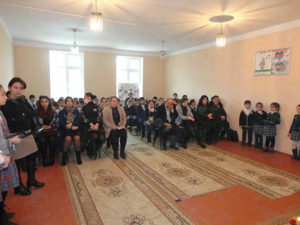 Sumqayıt şəhər 2 saylı tam orta məktəbdə Xocalı soyqırımı anılıb - FOTOLAR