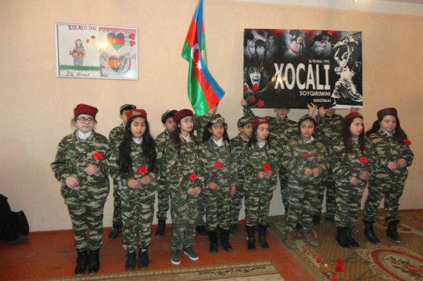 Sumqayıt şəhər 2 saylı tam orta məktəbdə Xocalı soyqırımı anılıb - FOTOLAR