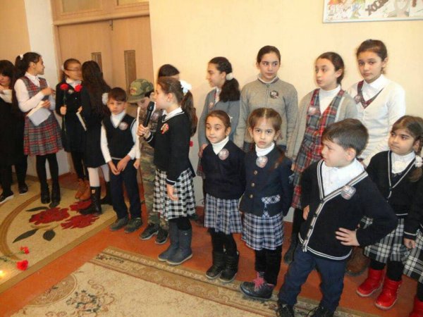 Sumqayıt şəhər 2 saylı tam orta məktəbdə Xocalı soyqırımı anılıb - FOTOLAR