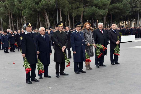 Sumqayıtda Xocalı soyqırımı qurbanlarının xatirəsi anılıb– FOTOLAR Sumqayıtda Xocalı soyqırımı qurbanlarının xatirəsi anılıb– FOTOLAR