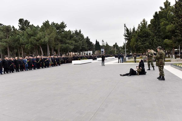 Sumqayıtda Xocalı soyqırımı qurbanlarının xatirəsi anılıb– FOTOLAR Sumqayıtda Xocalı soyqırımı qurbanlarının xatirəsi anılıb– FOTOLAR