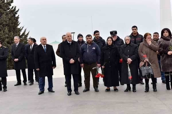 Sumqayıtda Xocalı soyqırımı qurbanlarının xatirəsi anılıb– FOTOLAR Sumqayıtda Xocalı soyqırımı qurbanlarının xatirəsi anılıb– FOTOLAR