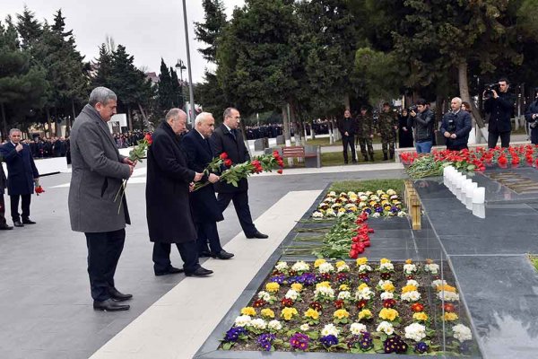 Sumqayıtda Xocalı soyqırımı qurbanlarının xatirəsi anılıb– FOTOLAR Sumqayıtda Xocalı soyqırımı qurbanlarının xatirəsi anılıb– FOTOLAR