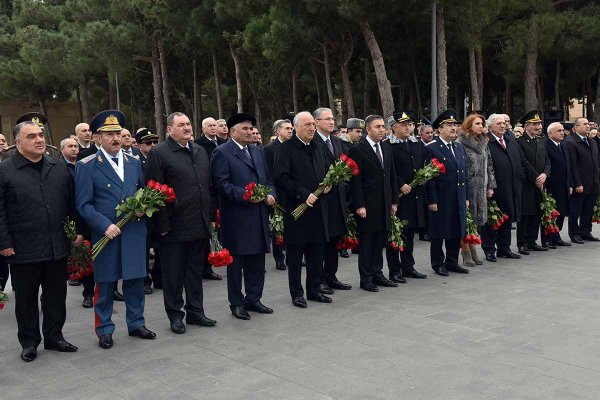 Sumqayıtda Xocalı soyqırımı qurbanlarının xatirəsi anılıb– FOTOLAR Sumqayıtda Xocalı soyqırımı qurbanlarının xatirəsi anılıb– FOTOLAR