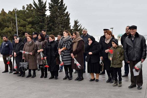 Sumqayıtda Xocalı soyqırımı qurbanlarının xatirəsi anılıb– FOTOLAR Sumqayıtda Xocalı soyqırımı qurbanlarının xatirəsi anılıb– FOTOLAR