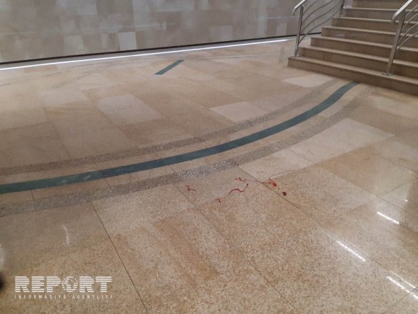 Sumqayıt sakininin metroda başına iş gəldi -  FOTO