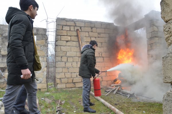 FHN “1 Mart - Ümumdünya Mülki Müdafiə Günü”nə həsr olunmuş tədbir keçirib FHN “1 Mart - Ümumdünya Mülki Müdafiə Günü”nə həsr olunmuş tədbir keçirib
