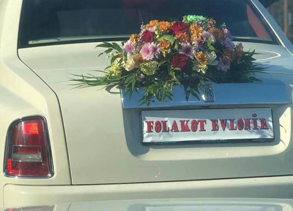 “Fəlakət”in toyundan FOTOLAR “Fəlakət”in toyundan FOTOLAR