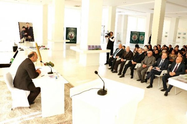 Yaponiyada təltif olunan Fuadın Sumqayıtda “Gizli xəzinə”si - FOTO