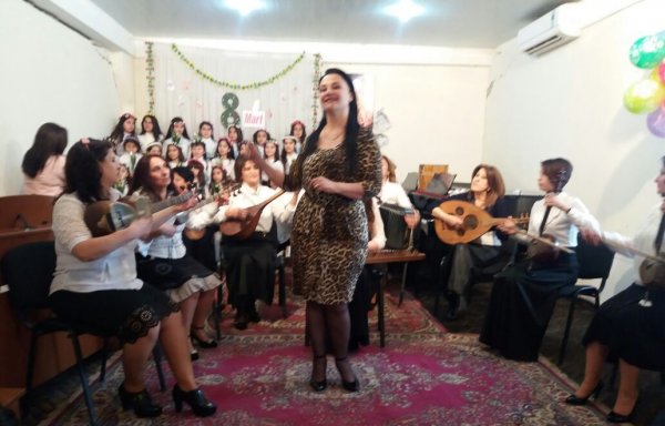 Sumqayıtlı idarə rəisi qadınlar haqqında elə sözlər dedi ki… -FOTOLAR