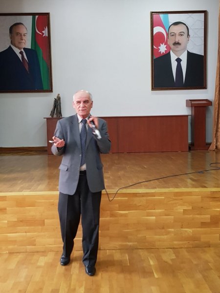 Sumqayıtlı yazıçının "AND"ı "slavyanlar"ın diqqət mərkəzində - FOTOLAR Sumqayıtlı yazıçının "AND"ı "slavyanlar"ın diqqət mərkəzində - FOTOLAR